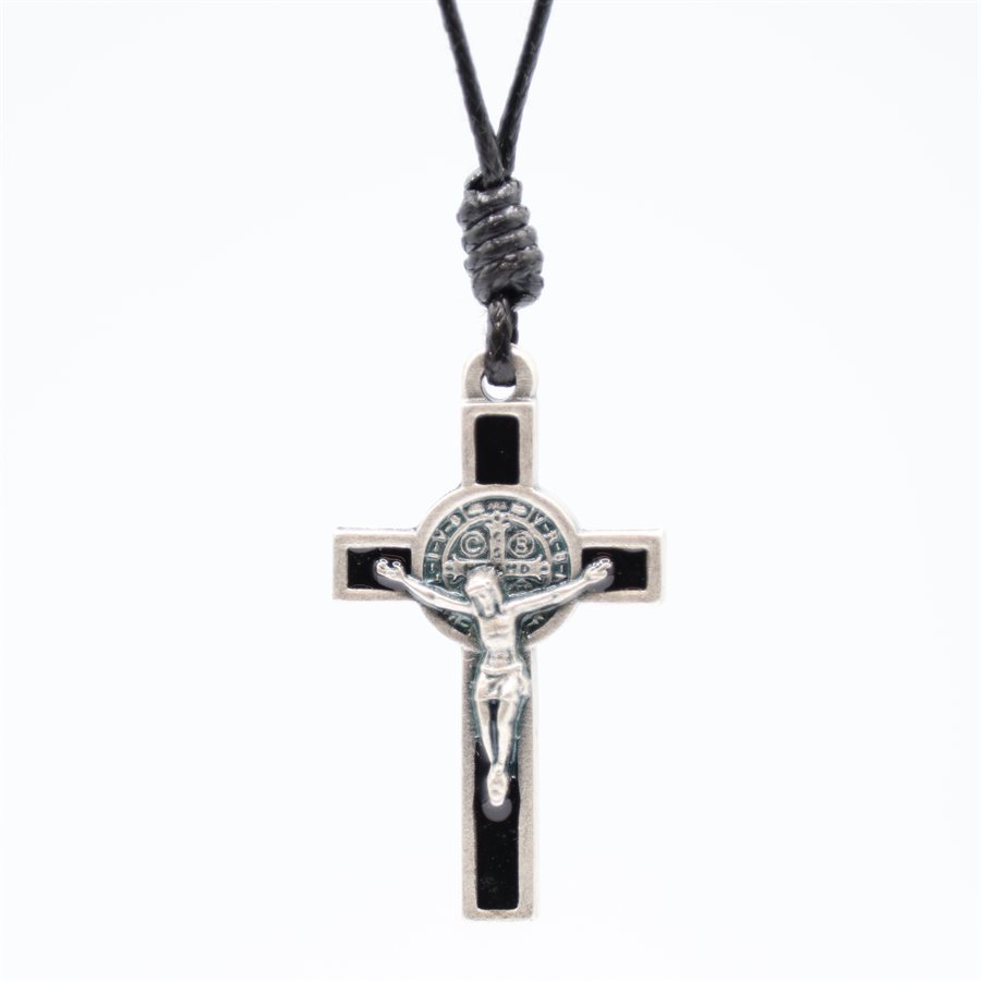 Pendentif Croix Saint Benoit 3,7 cm, et corde